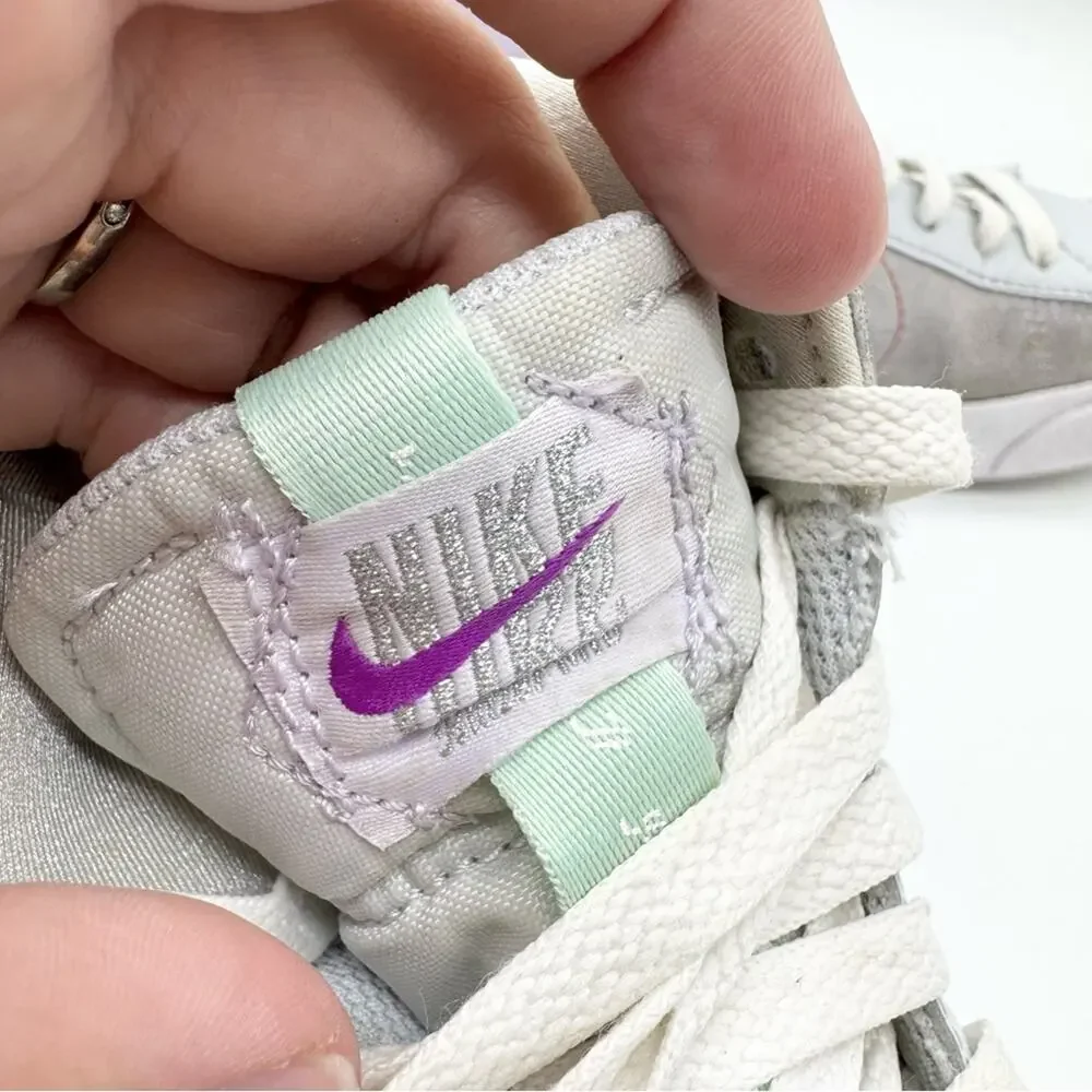 Nike Big Girls‎ Blazer Mid '77 Casual Sneakers Barely Grape/Metallic Copper 4.5Y